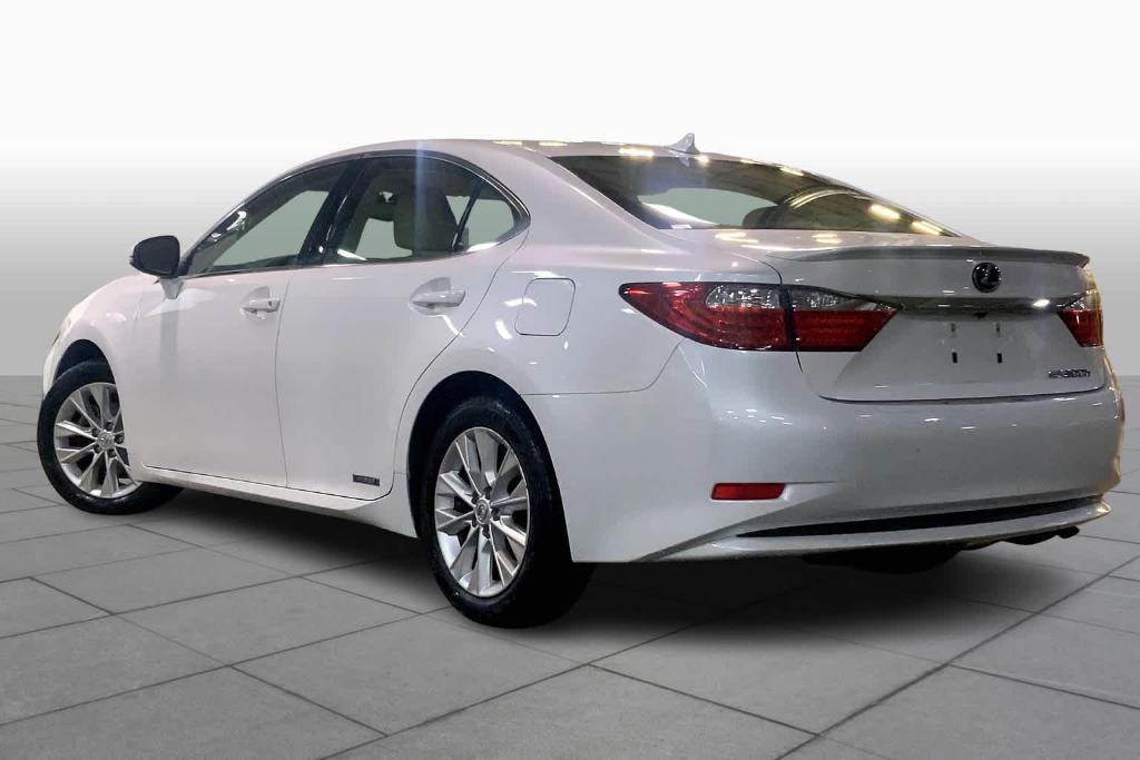 used 2014 Lexus ES 300h car, priced at $14,988