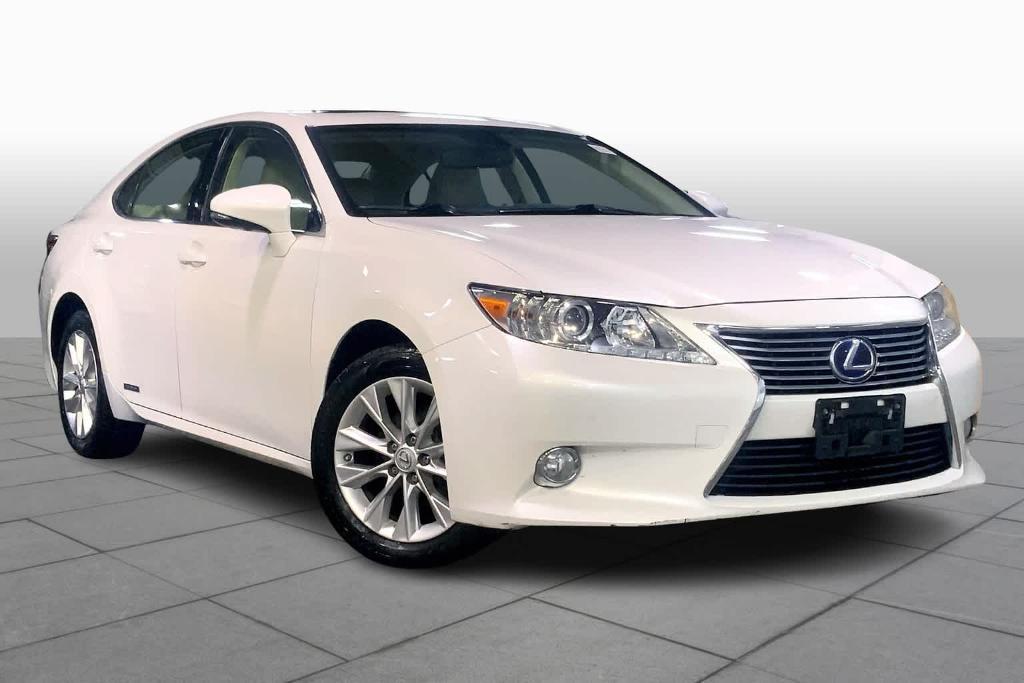 used 2014 Lexus ES 300h car, priced at $14,988