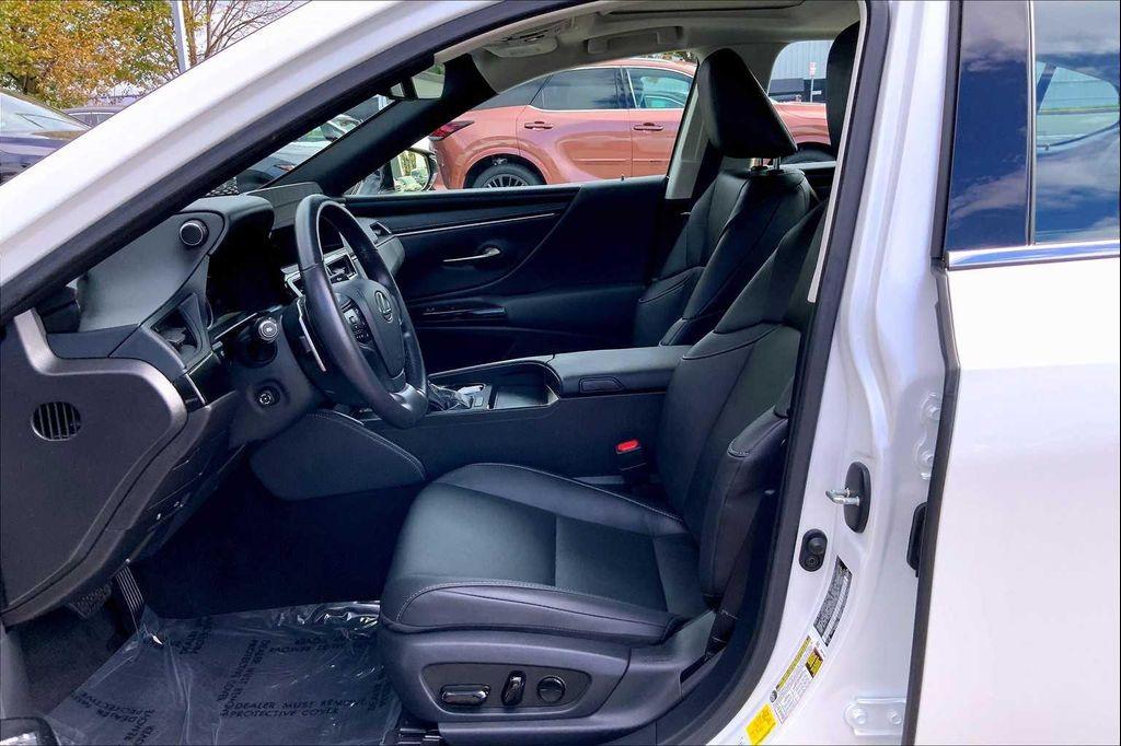 used 2025 Lexus ES 350 car, priced at $47,988