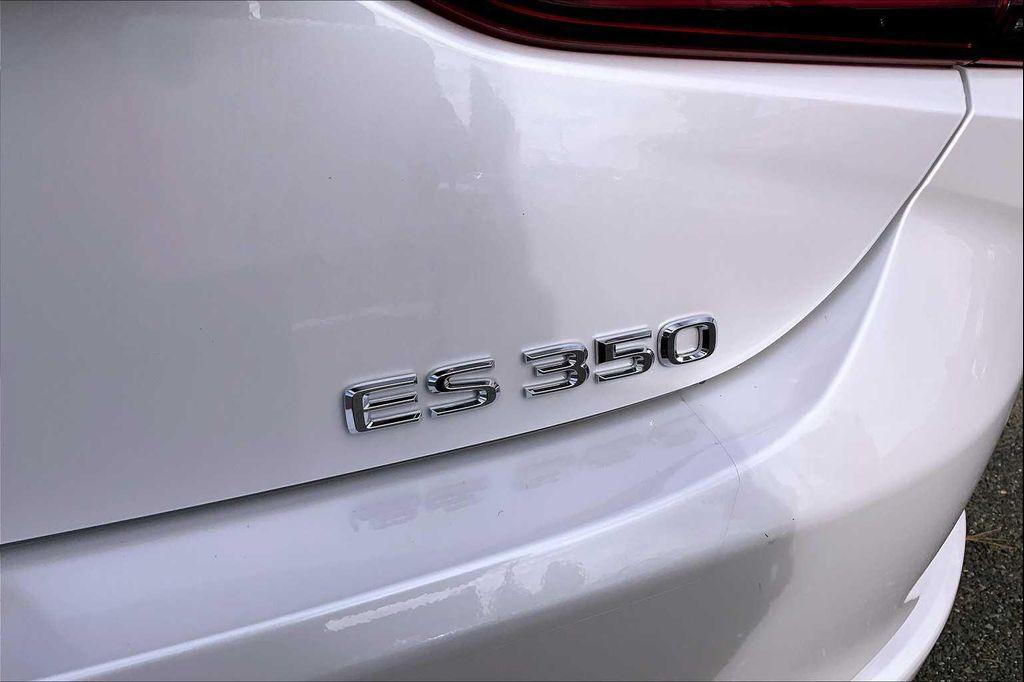 used 2025 Lexus ES 350 car, priced at $47,988