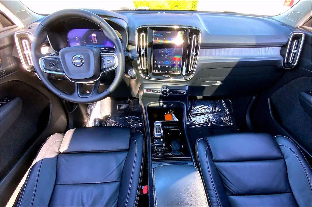 used 2023 Volvo XC40 car, priced at $30,288