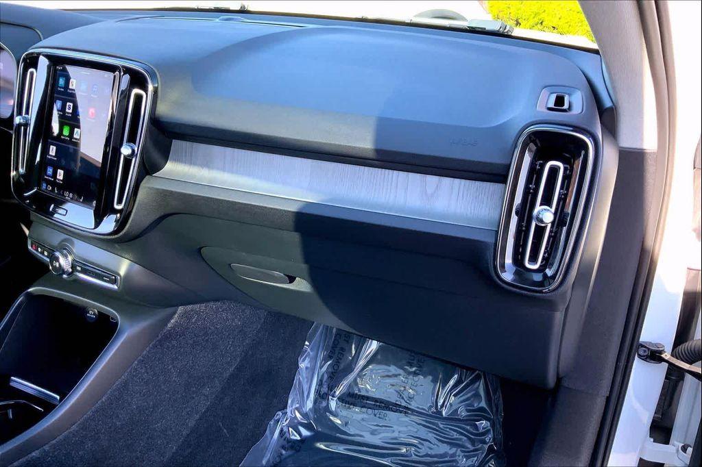 used 2023 Volvo XC40 car, priced at $30,288