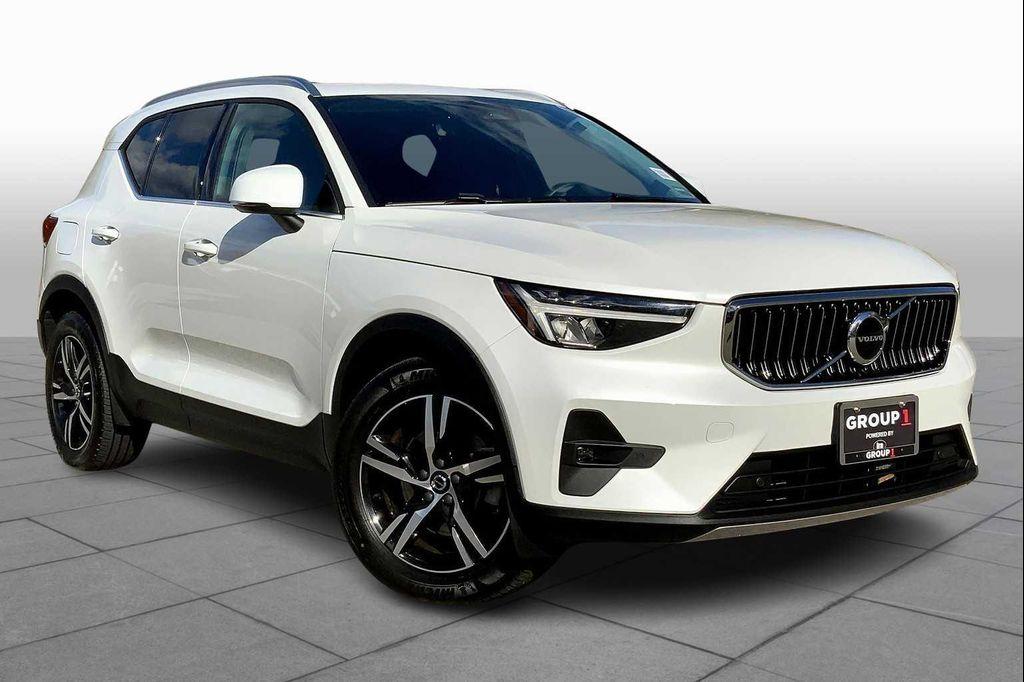 used 2023 Volvo XC40 car, priced at $30,988