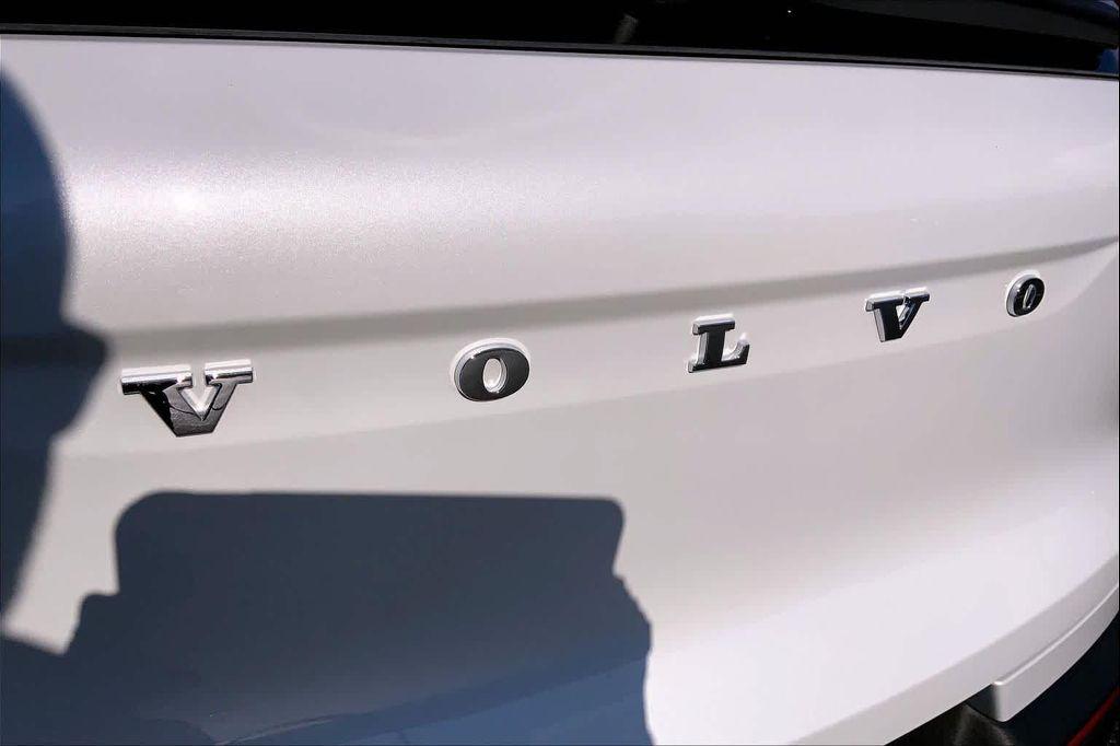 used 2023 Volvo XC40 car, priced at $30,288