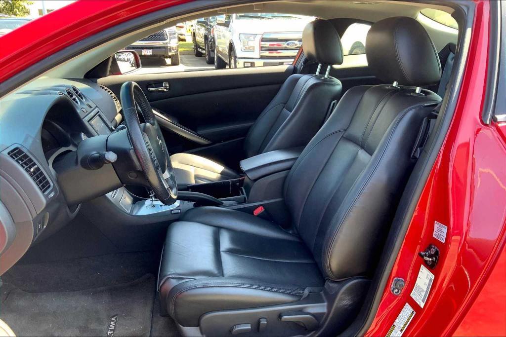 used 2009 Nissan Altima car, priced at $9,888