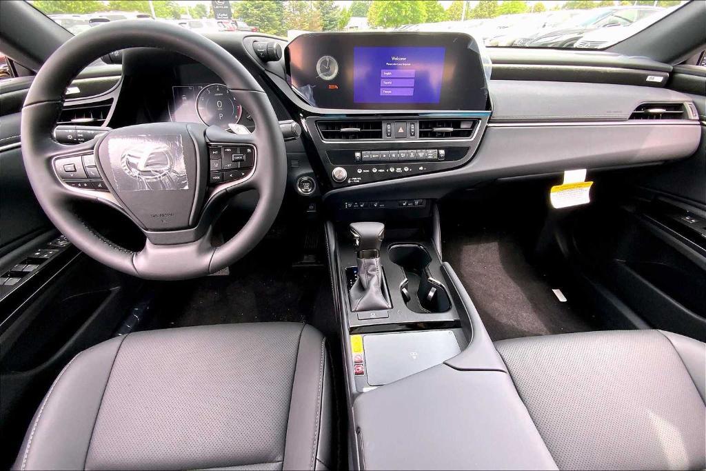 new 2025 Lexus ES 350 car, priced at $48,124