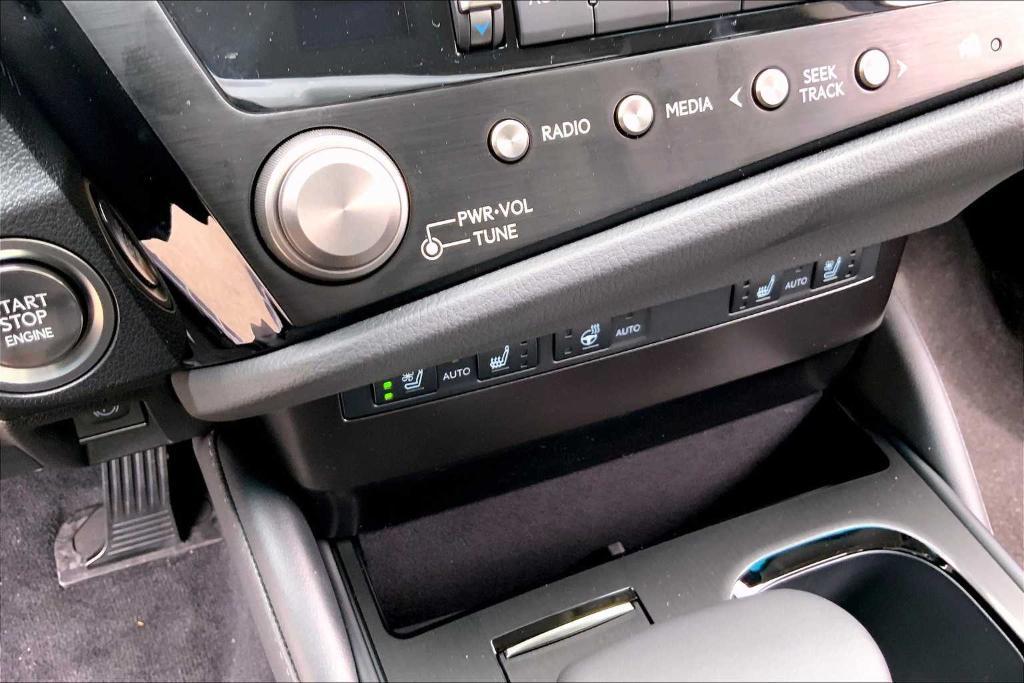 new 2025 Lexus ES 350 car, priced at $48,124