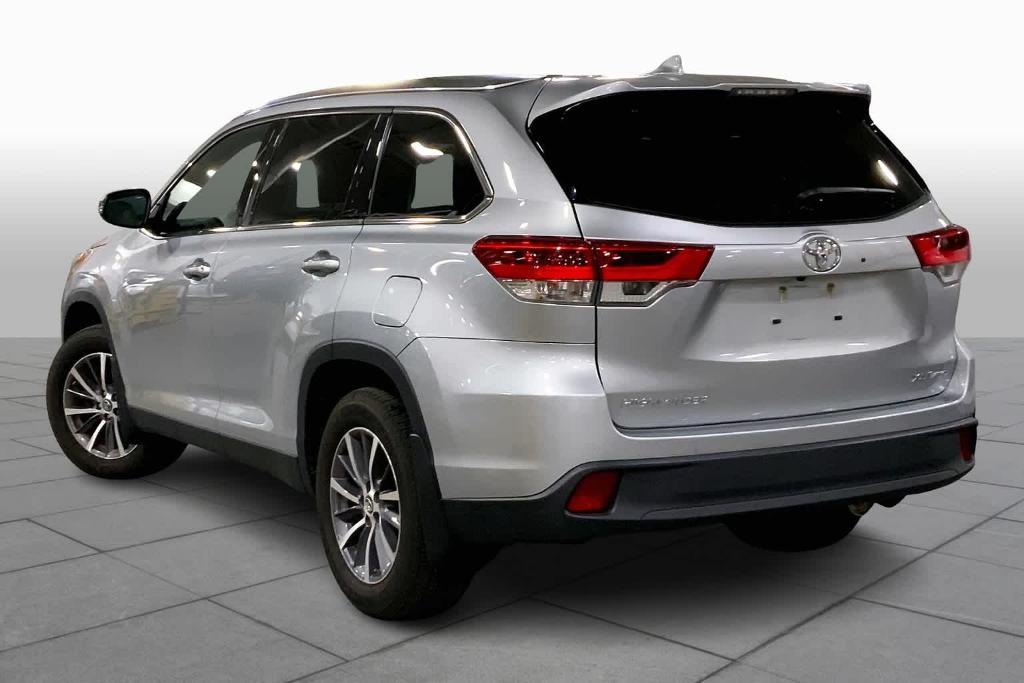 used 2019 Toyota Highlander car, priced at $26,488