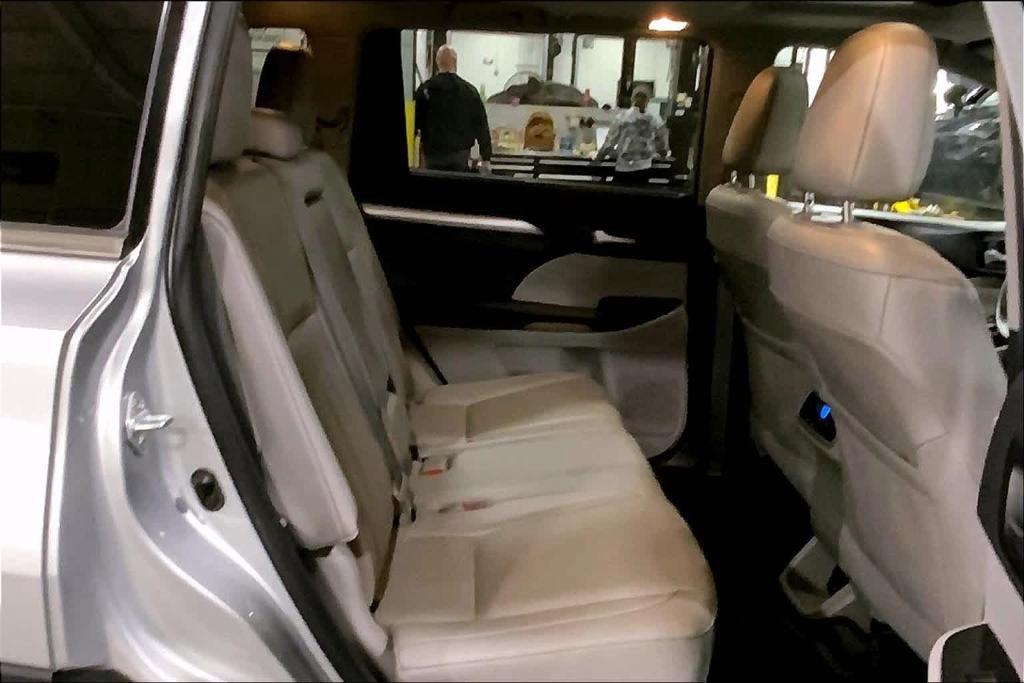 used 2019 Toyota Highlander car, priced at $26,988