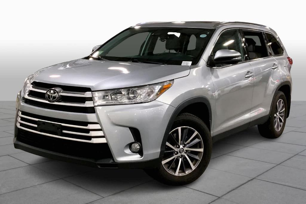 used 2019 Toyota Highlander car, priced at $26,488