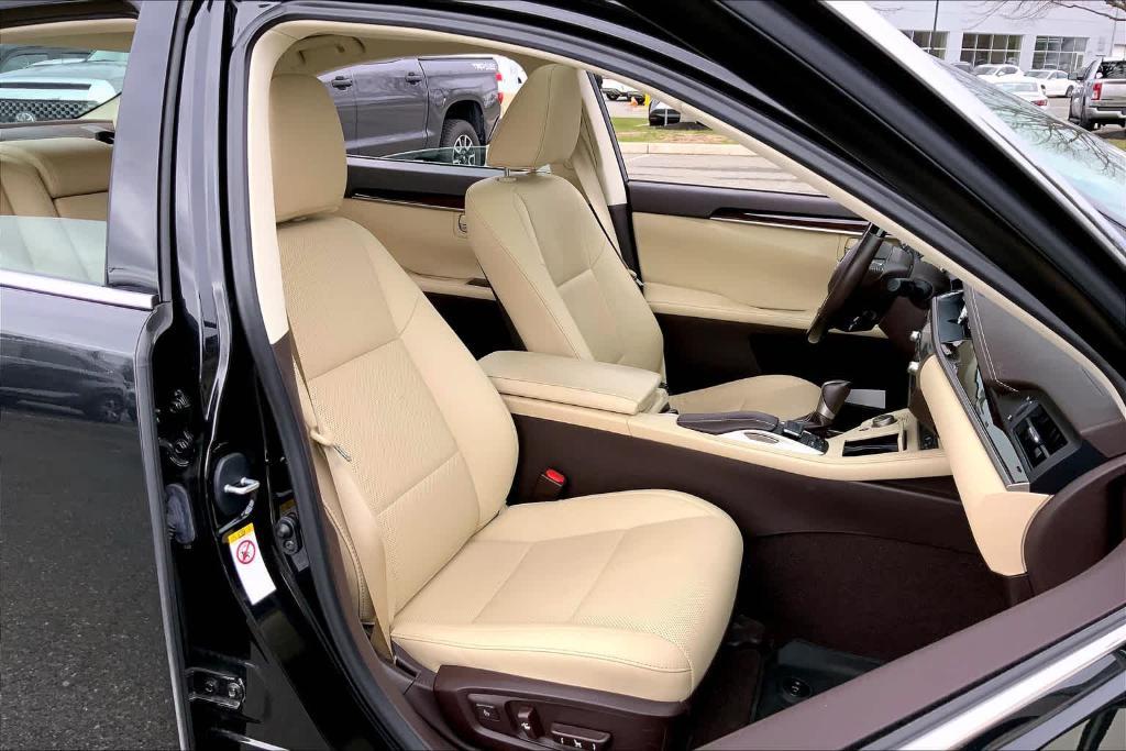 used 2018 Lexus ES 350 car, priced at $20,988