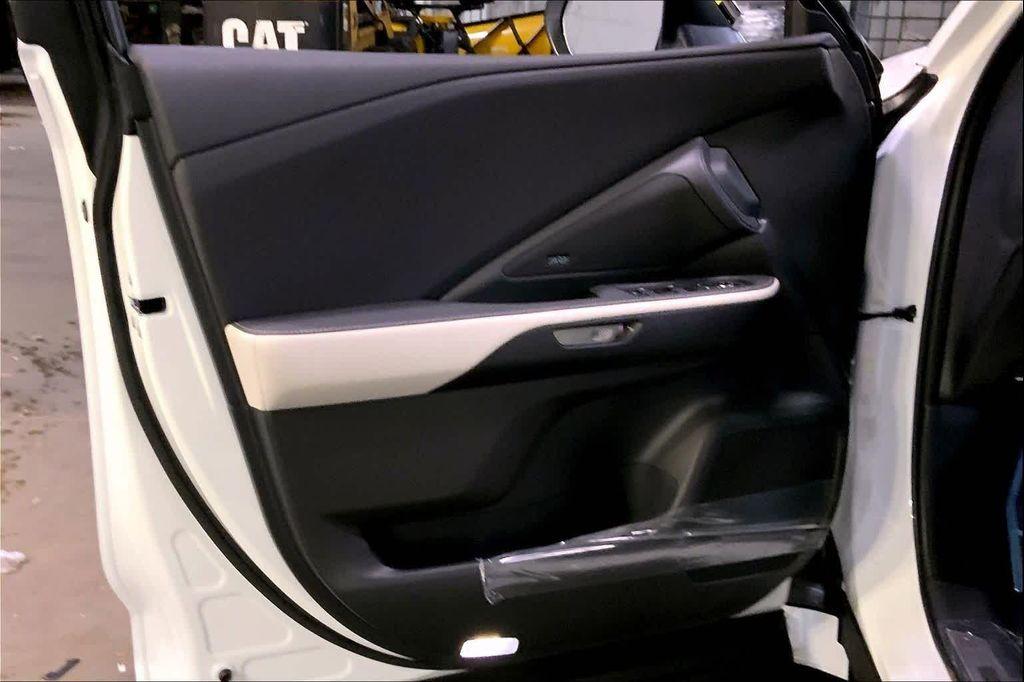 new 2026 Lexus TX 500h car, priced at $78,528