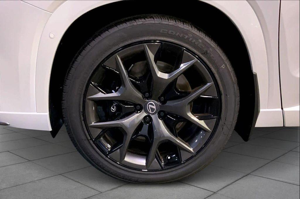 new 2026 Lexus TX 500h car, priced at $78,528