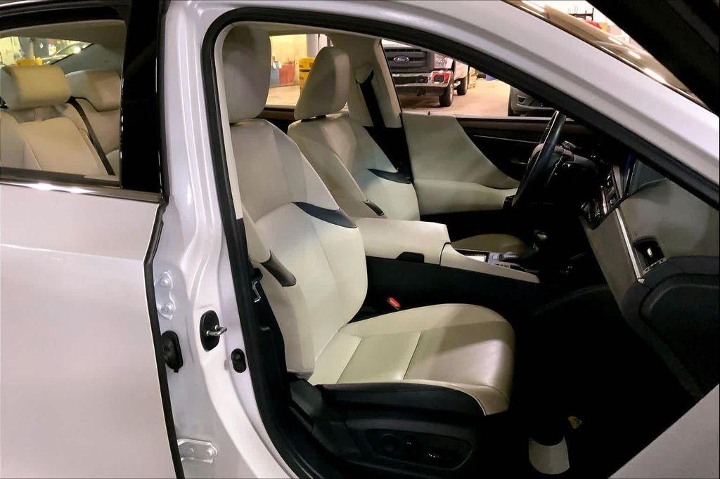 used 2024 Lexus ES 350 car, priced at $42,488