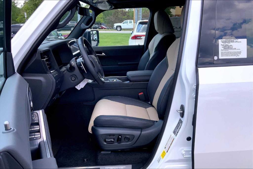 new 2025 Lexus GX 550 car, priced at $85,059