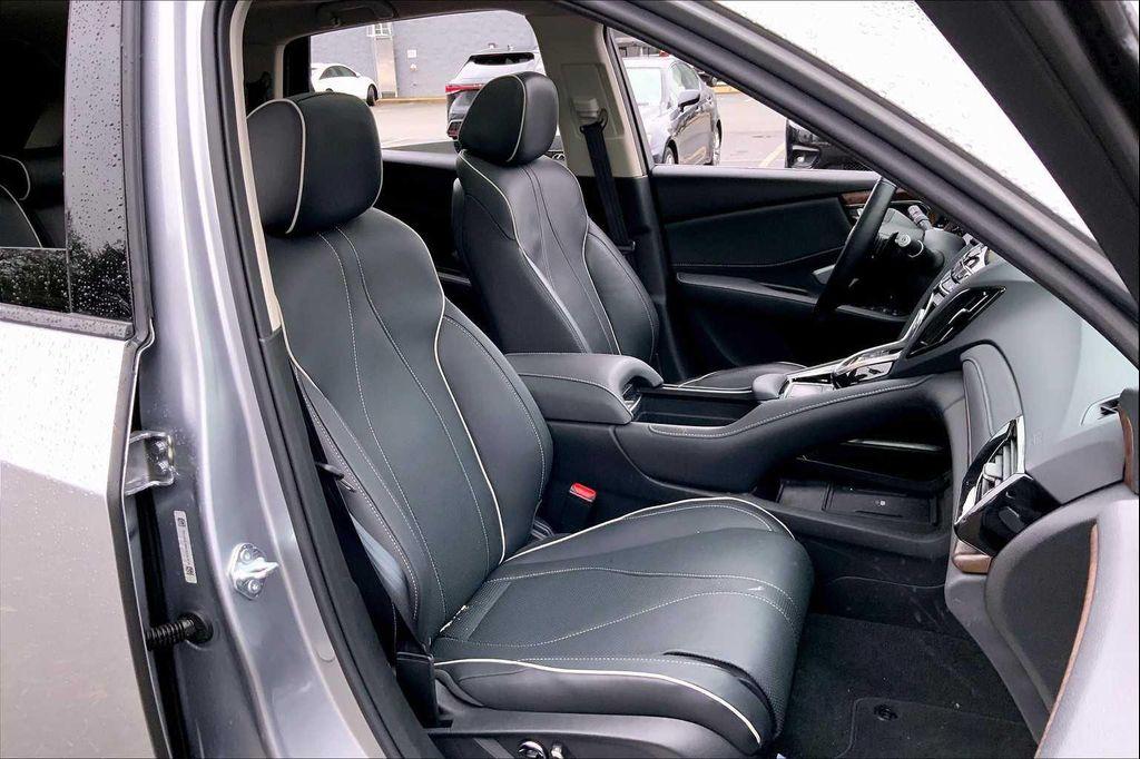 used 2024 Acura RDX car, priced at $43,988