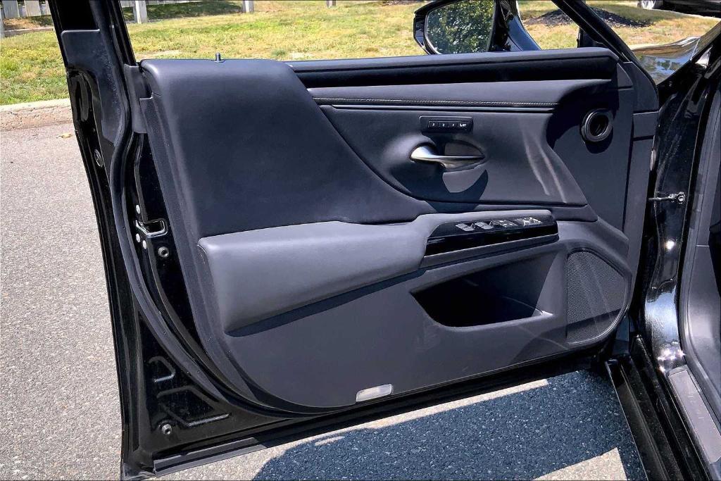 used 2022 Lexus ES 250 car, priced at $34,988