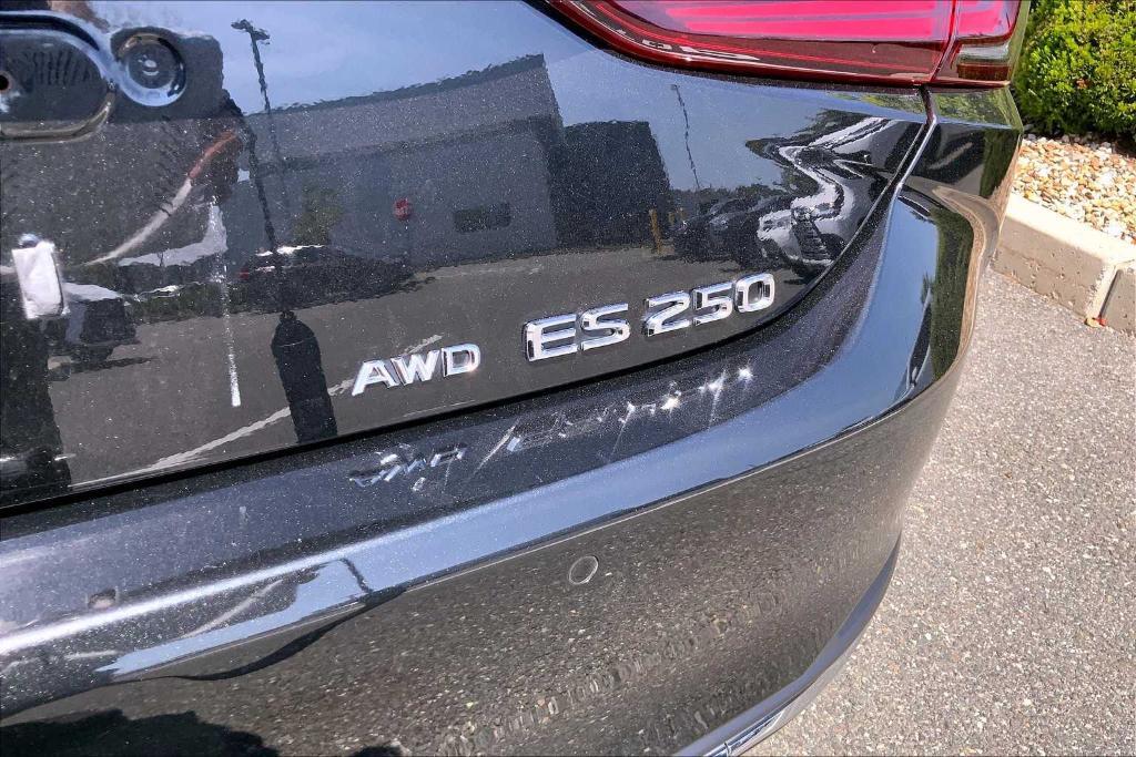 used 2022 Lexus ES 250 car, priced at $34,988