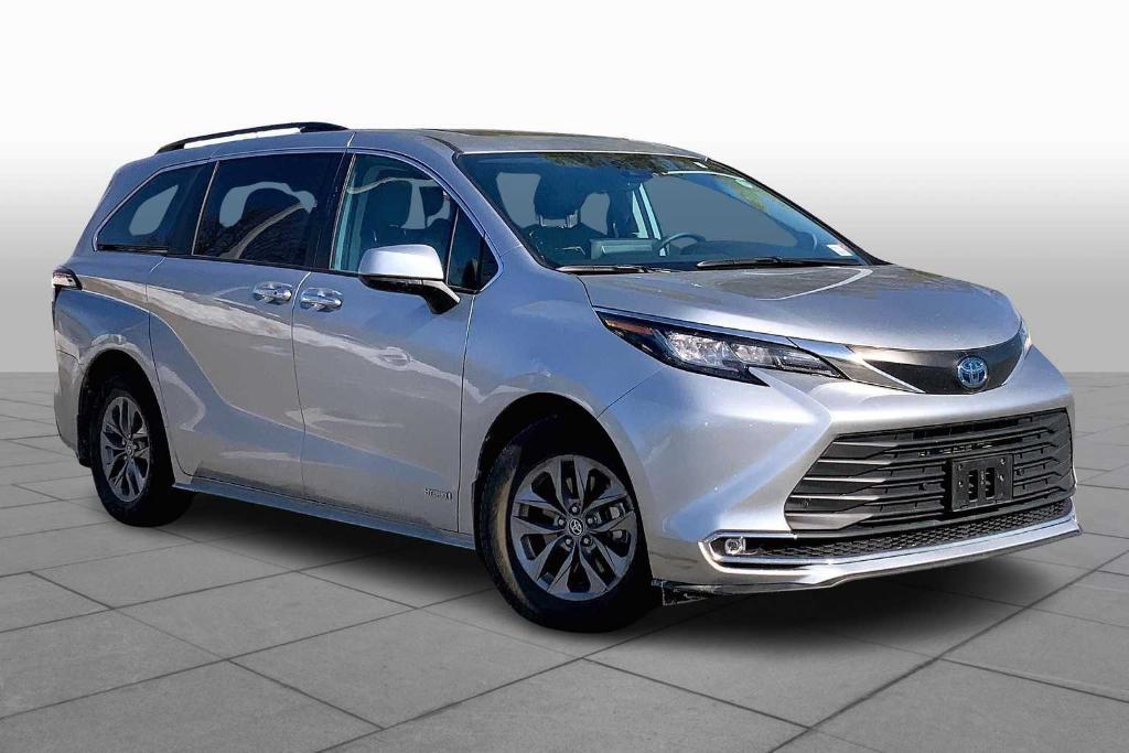 used 2021 Toyota Sienna car, priced at $40,988