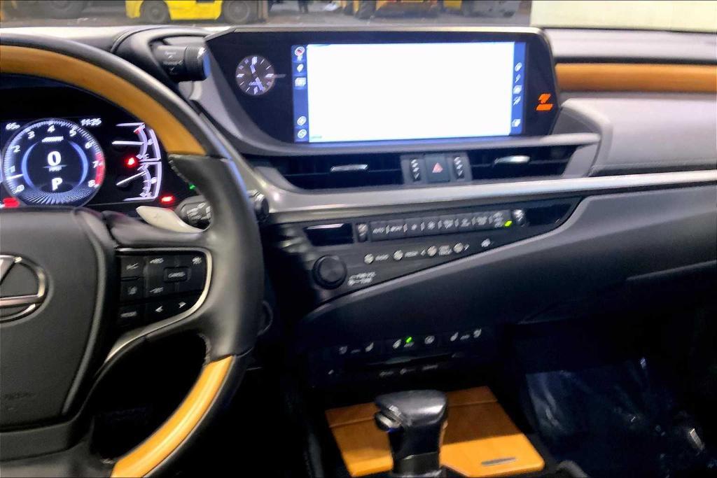 used 2019 Lexus ES 350 car, priced at $34,788