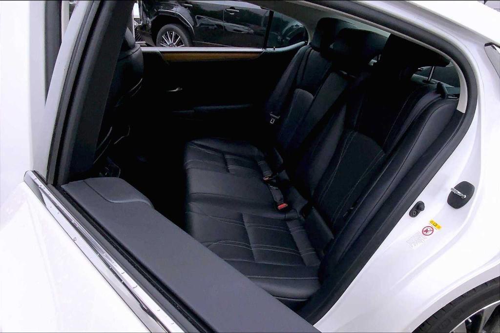 used 2019 Lexus ES 350 car, priced at $34,788