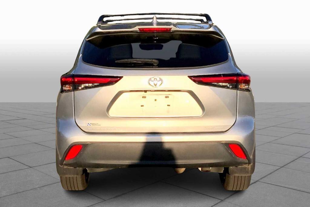 used 2023 Toyota Highlander car, priced at $37,988