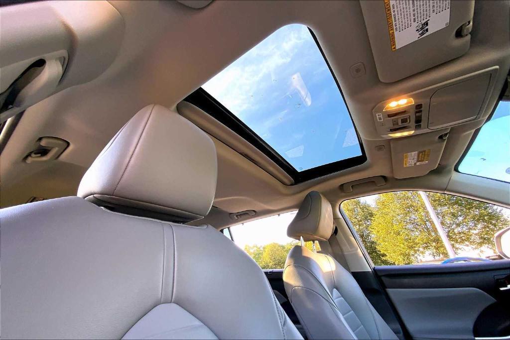 used 2023 Toyota Highlander car, priced at $37,988