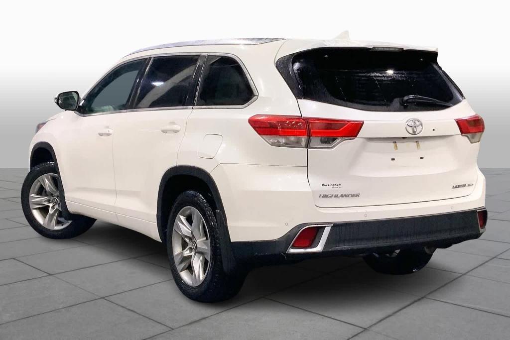 used 2019 Toyota Highlander car, priced at $25,988