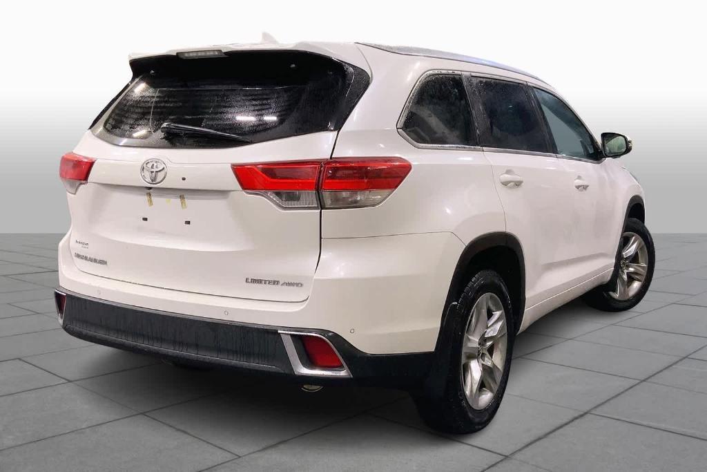 used 2019 Toyota Highlander car, priced at $25,988