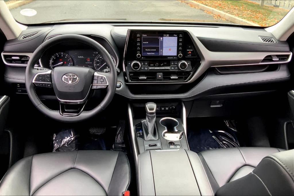 used 2020 Toyota Highlander car, priced at $33,488