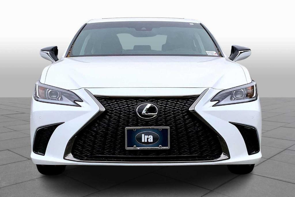 new 2025 Lexus ES 300h car, priced at $52,129