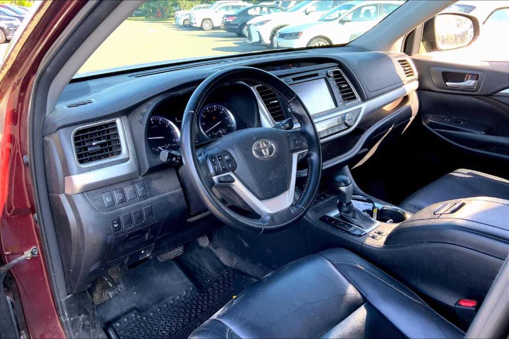 used 2018 Toyota Highlander car, priced at $27,988