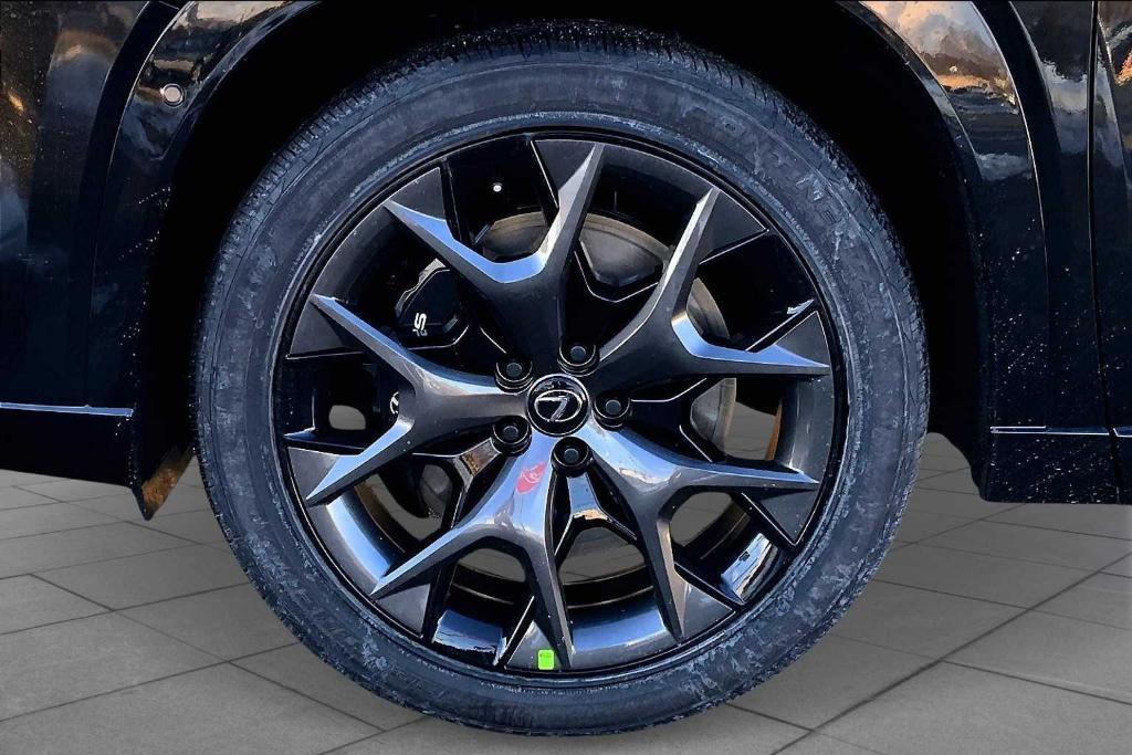 new 2025 Lexus TX 500h car, priced at $73,285