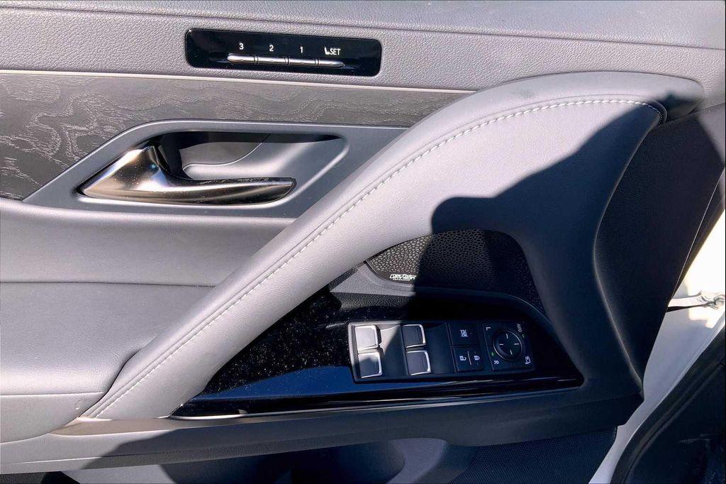 new 2025 Lexus LX 600 car, priced at $117,958