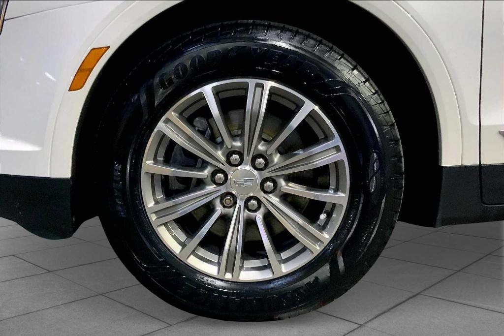 used 2019 Cadillac XT5 car, priced at $24,888