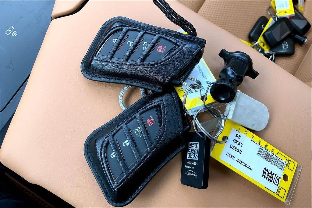 used 2025 Lexus ES 350 car, priced at $46,988