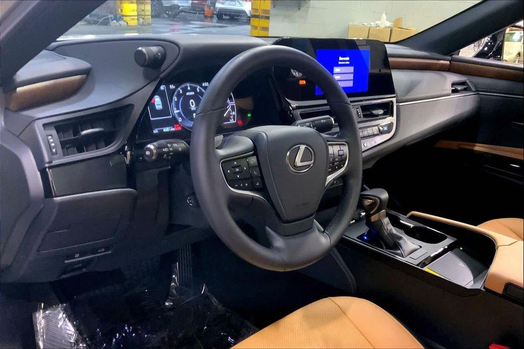 used 2025 Lexus ES 350 car, priced at $46,988