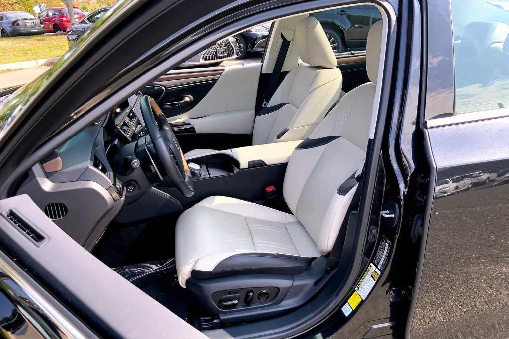 used 2025 Lexus ES 350 car, priced at $53,488