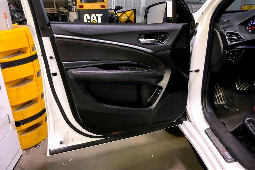 used 2020 Acura MDX car, priced at $29,588