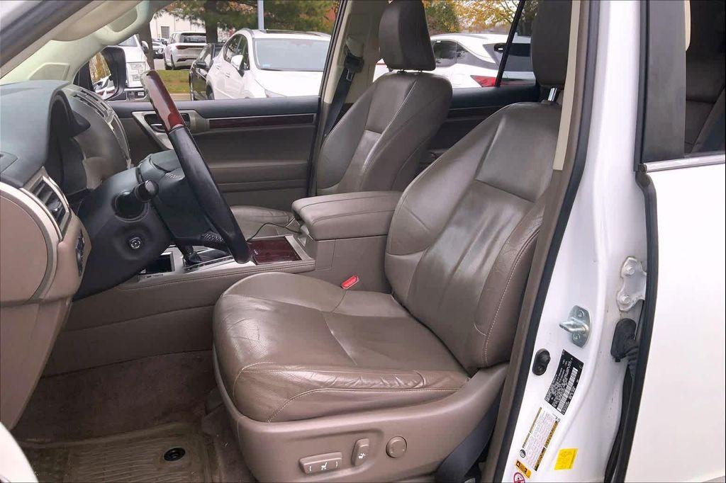 used 2016 Lexus GX 460 car, priced at $24,488