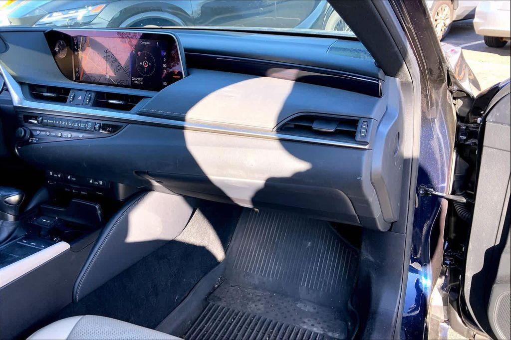 used 2020 Lexus ES 300h car, priced at $34,988