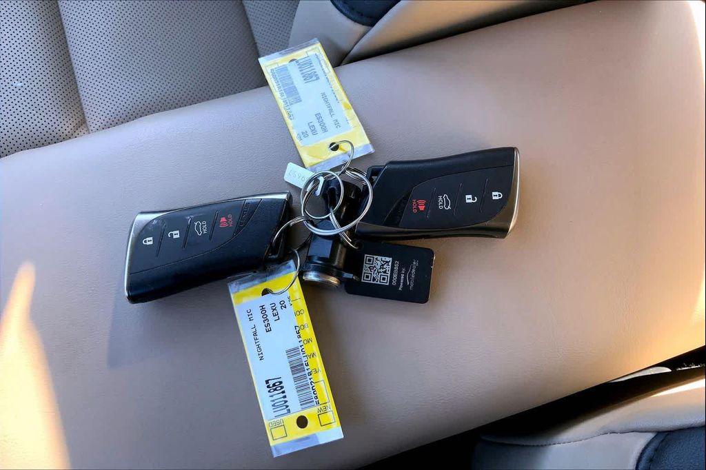 used 2020 Lexus ES 300h car, priced at $34,988