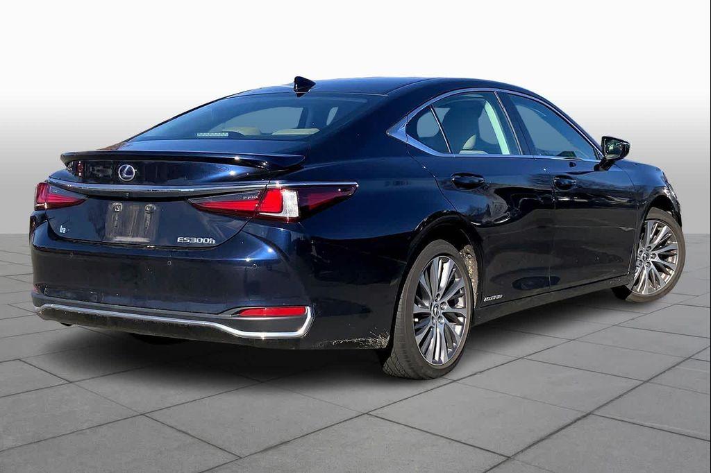 used 2020 Lexus ES 300h car, priced at $34,988