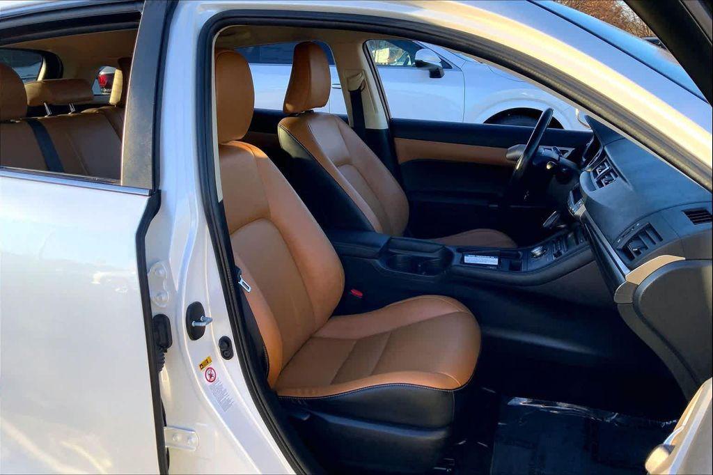 used 2016 Lexus CT 200h car, priced at $18,488