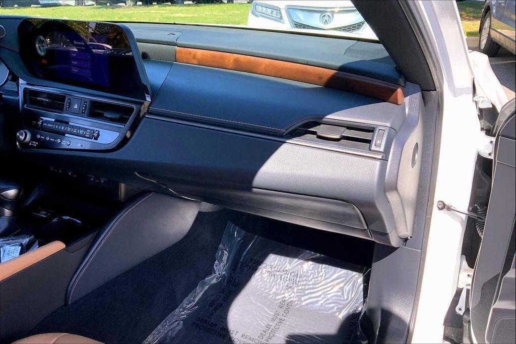 used 2025 Lexus ES 350 car, priced at $42,988