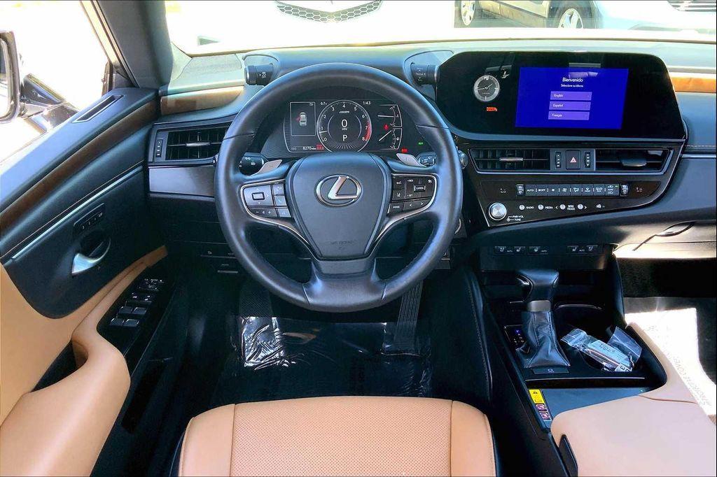 used 2025 Lexus ES 350 car, priced at $42,988