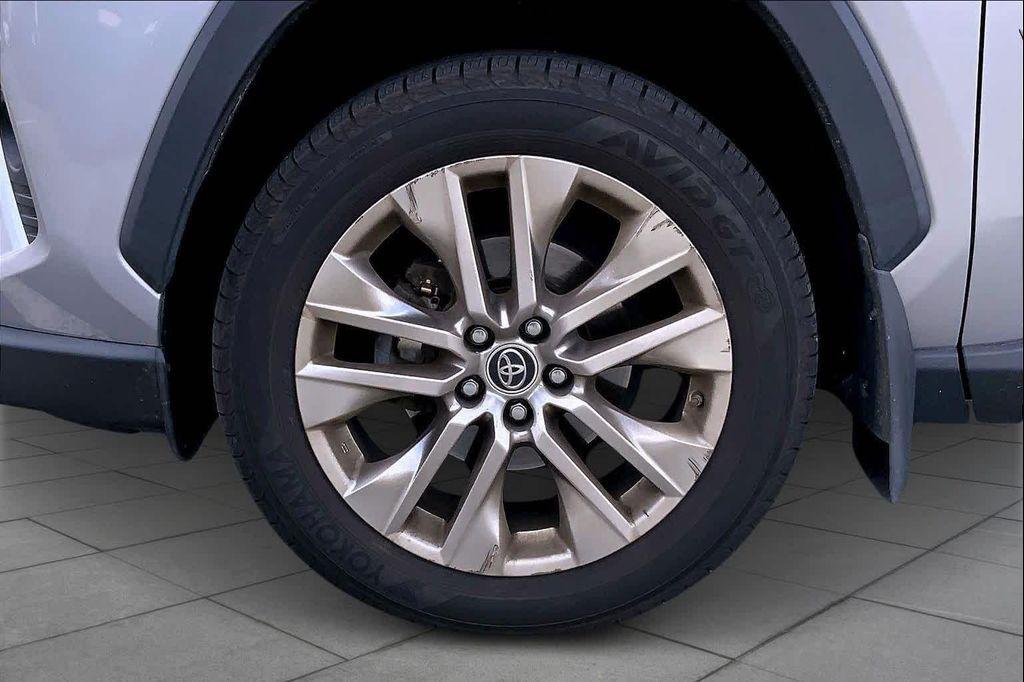 used 2019 Toyota RAV4 car, priced at $22,988
