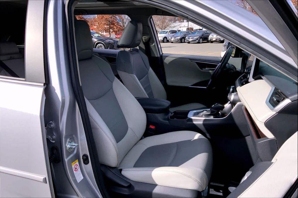used 2019 Toyota RAV4 car, priced at $22,988