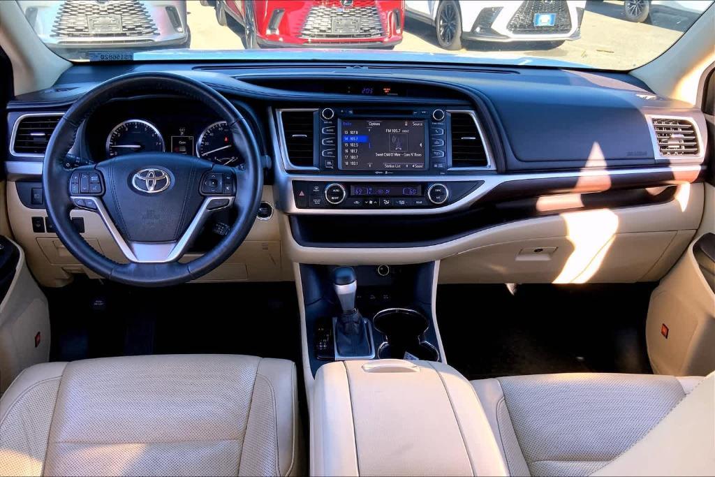 used 2015 Toyota Highlander car, priced at $18,888