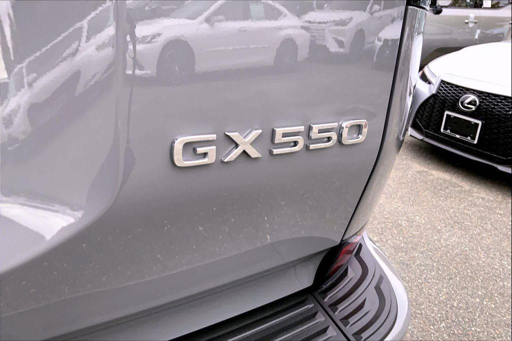 used 2025 Lexus GX 550 car, priced at $79,988